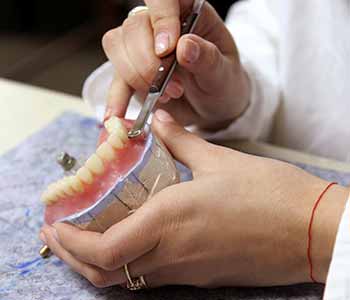 Lake Orion area benefits from comfortable, natural-looking types of dentures